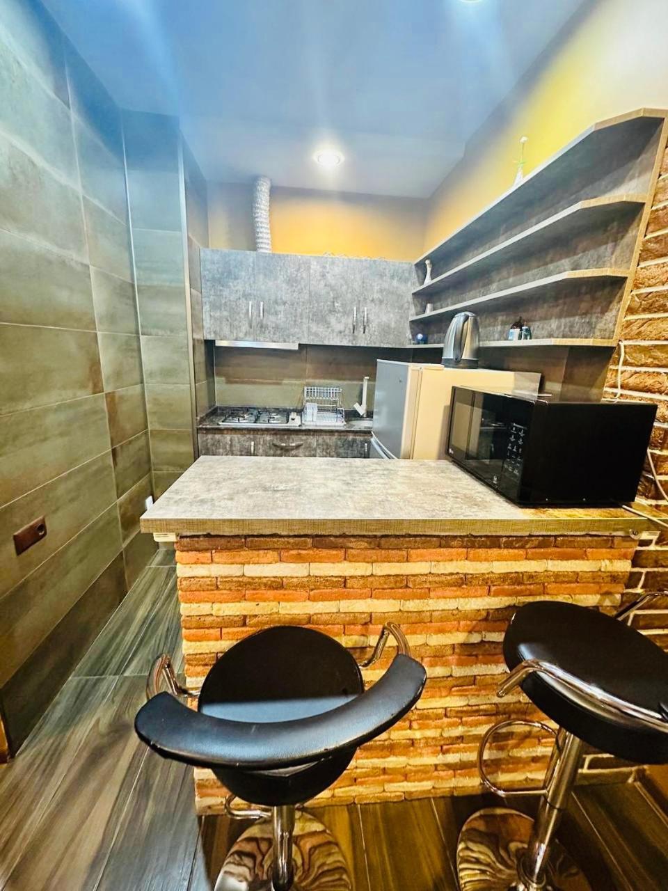 Marnika Apartment Батуми Екстериор снимка