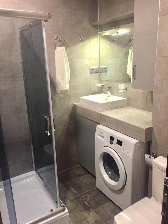 Marnika Apartment Батуми Екстериор снимка