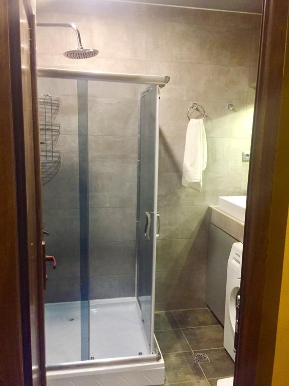 Marnika Apartment Батуми Екстериор снимка